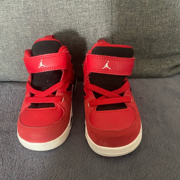 Little red Jordan’s - Picture 1 of 2